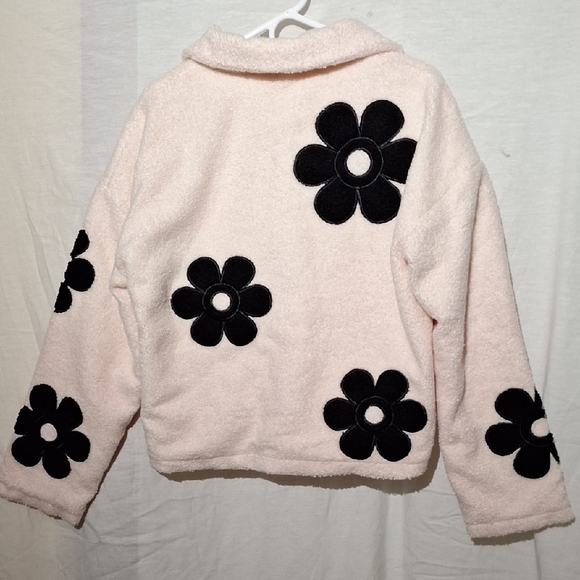 Pink Sherpa Teddy Jacket, Cropped with Black Floral Design, Fashion, Sz 6, NWOT - Picture 7 of 11